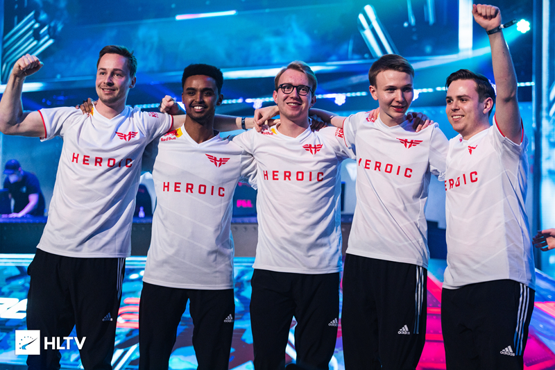 为被出示红 为被出示红