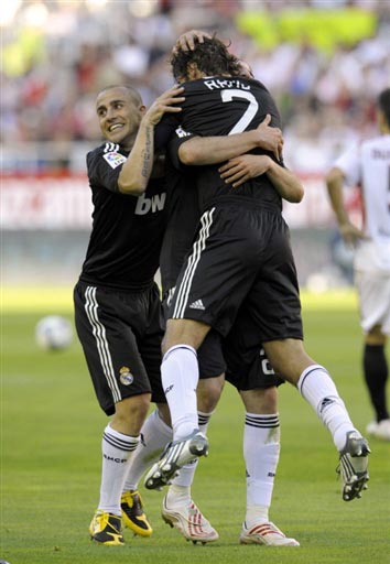 巴萨的边路 巴萨的边路